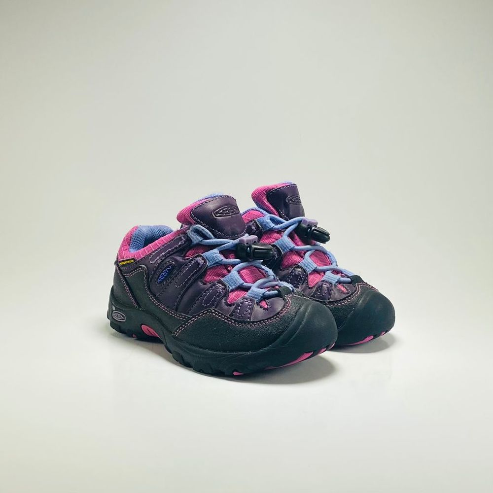 Keen Kids Sneakers in Black, Purple & Pink